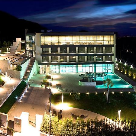 Fonte Del Benessere Resort 카스텔페트로소 외부 사진