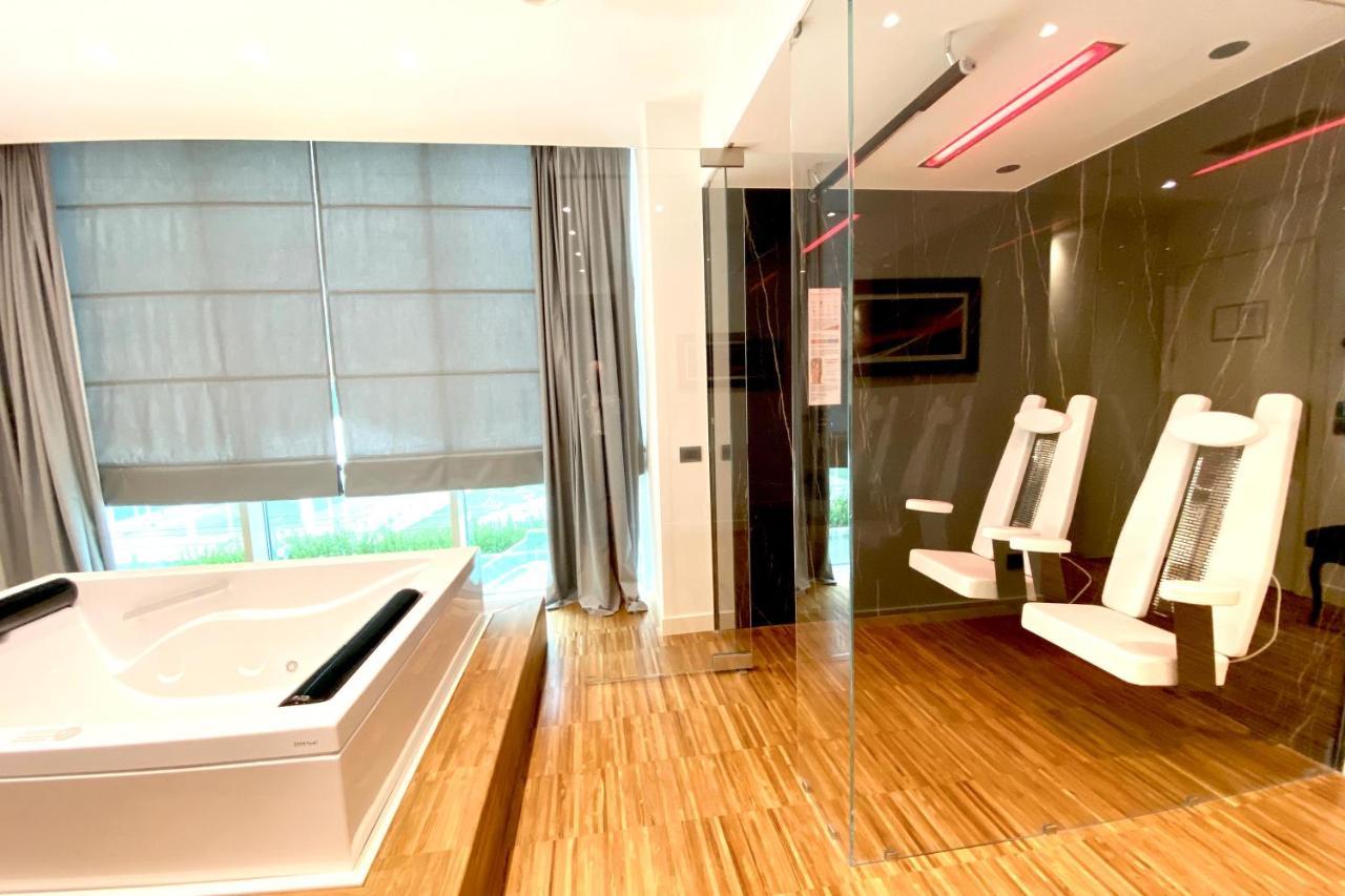 Fonte Del Benessere Resort 카스텔페트로소 외부 사진