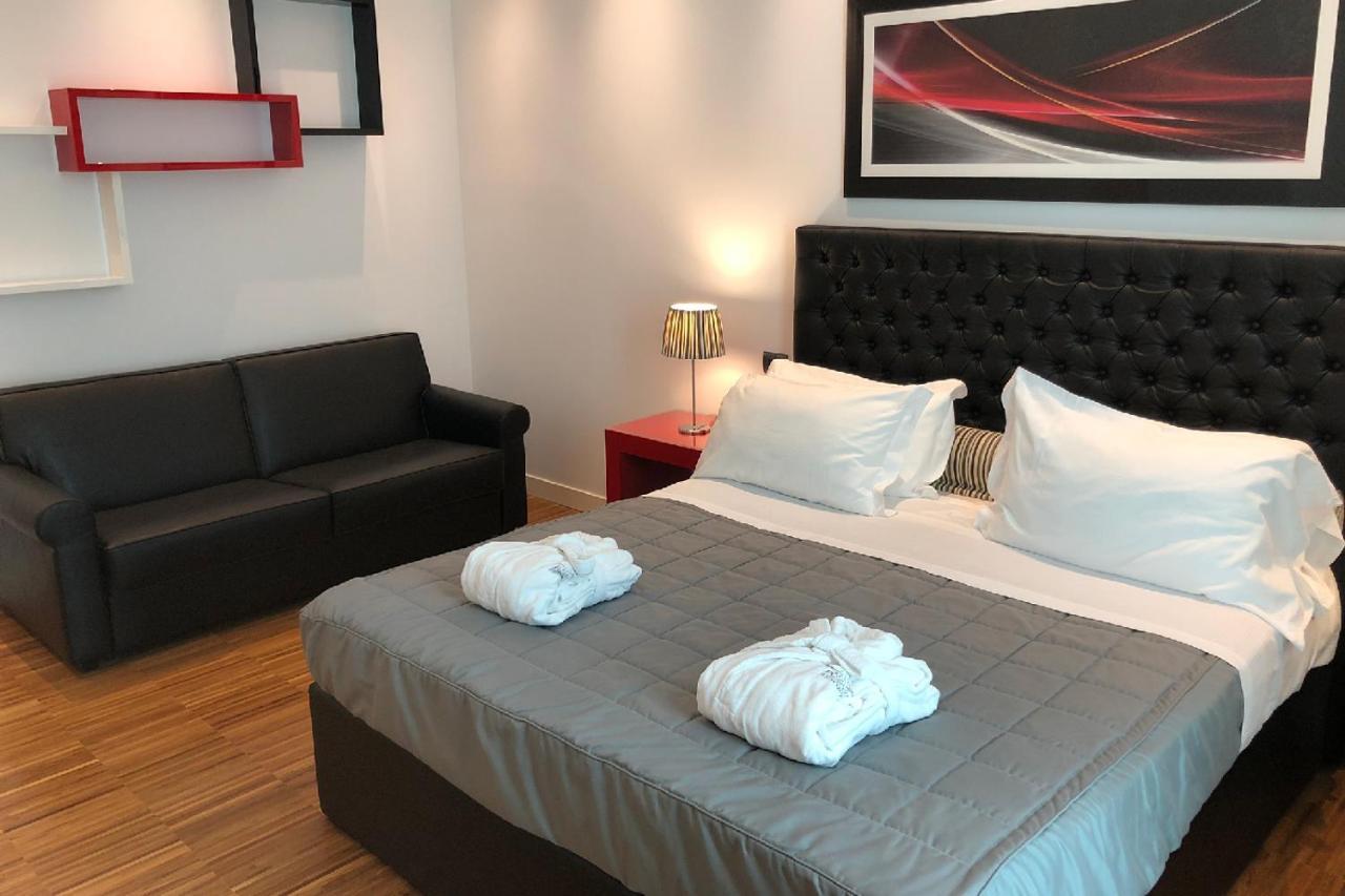 Fonte Del Benessere Resort 카스텔페트로소 외부 사진